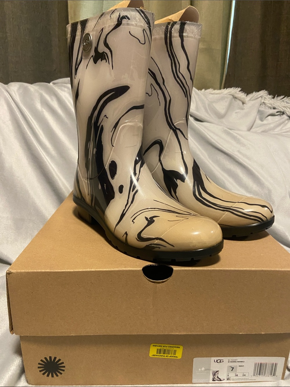 UGG Women's Beige and Black Marble-Print Rain Boots